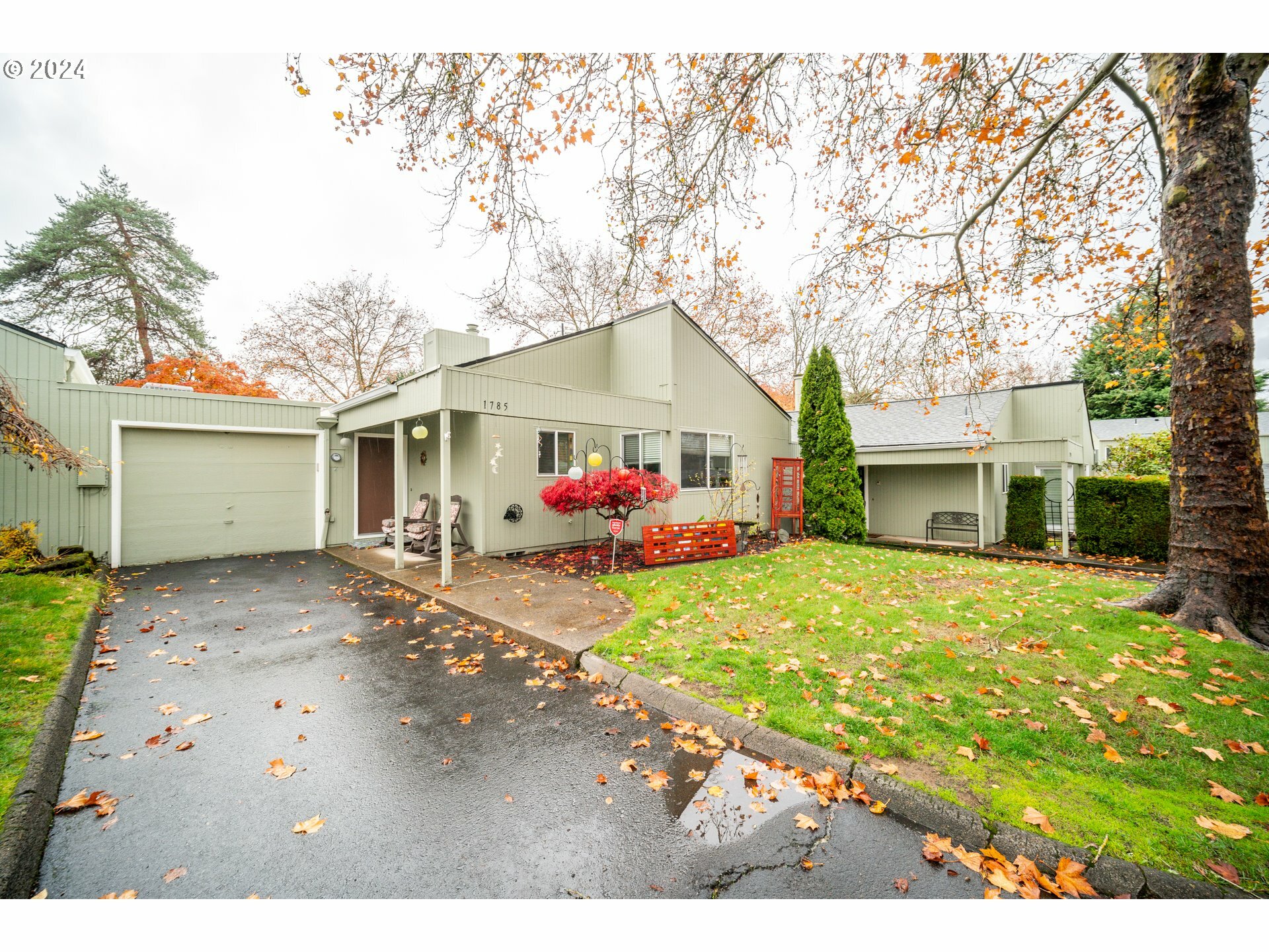 1785 NW Rolling Hill Dr  Beaverton OR 97006 photo