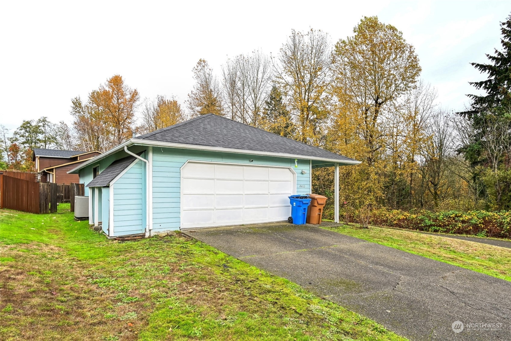 Property Photo:  4415  33rd Street NE  WA 98422 