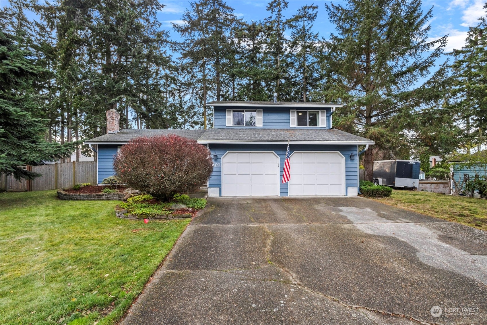 Property Photo:  1601 SW Putnam Drive  WA 98277 