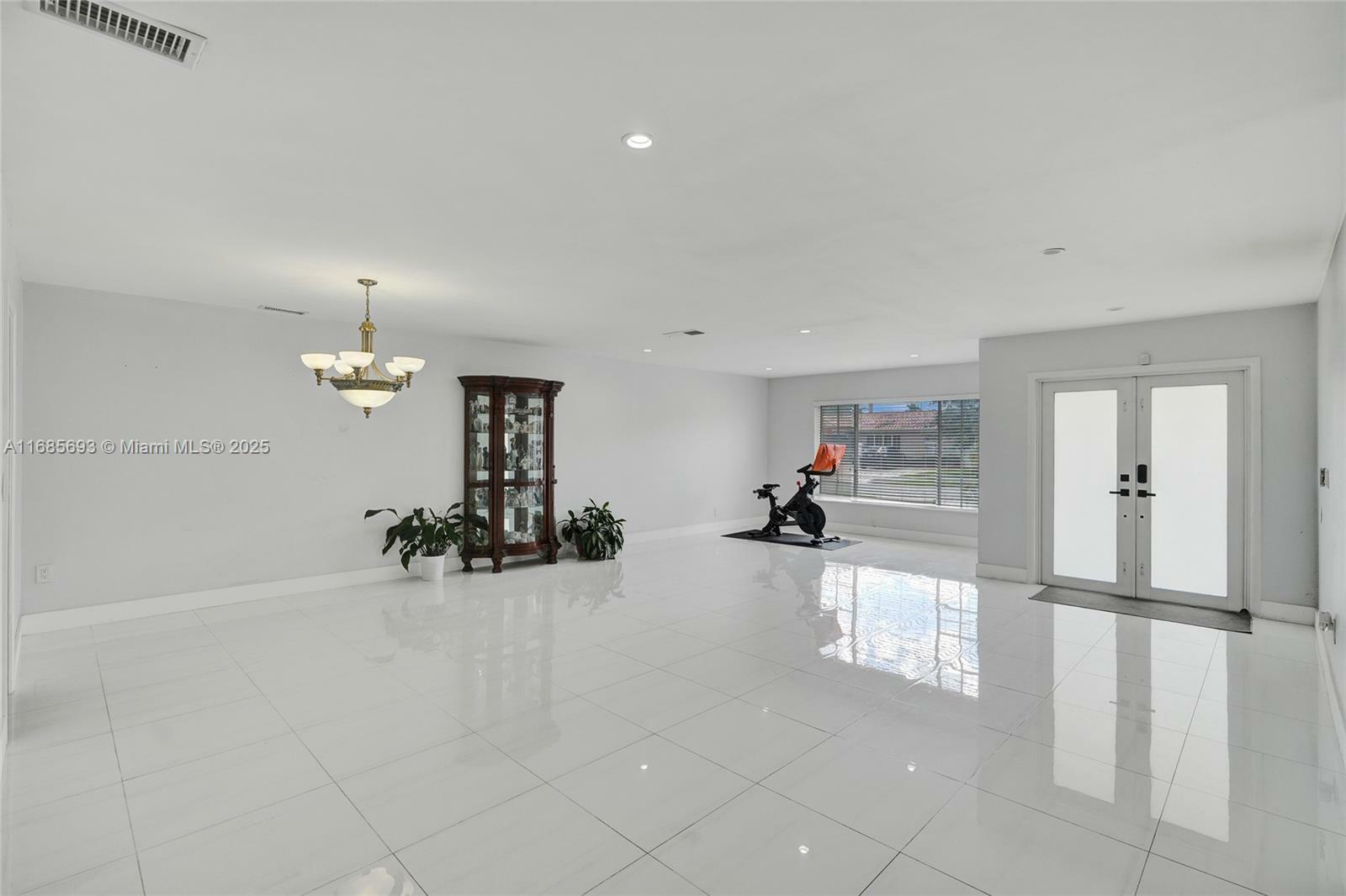 Property Photo: 8925 SW 11th St FL 33174