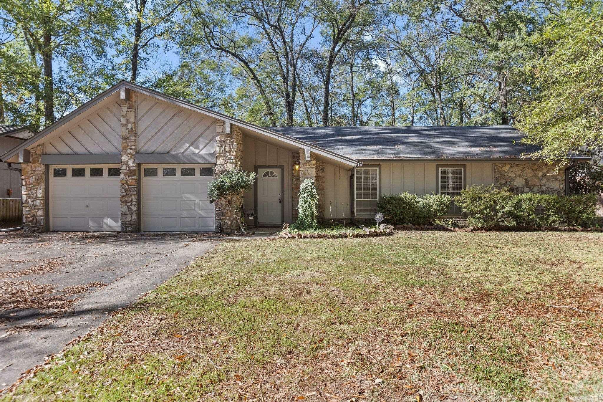 Property Photo:  11 Fernwood Drive  AR 72034 