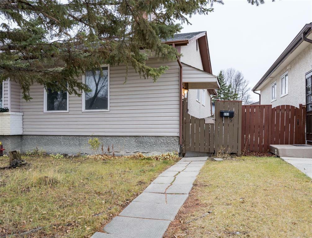 252 Sun Valley Drive  Winnipeg MB R2G 2W7 photo