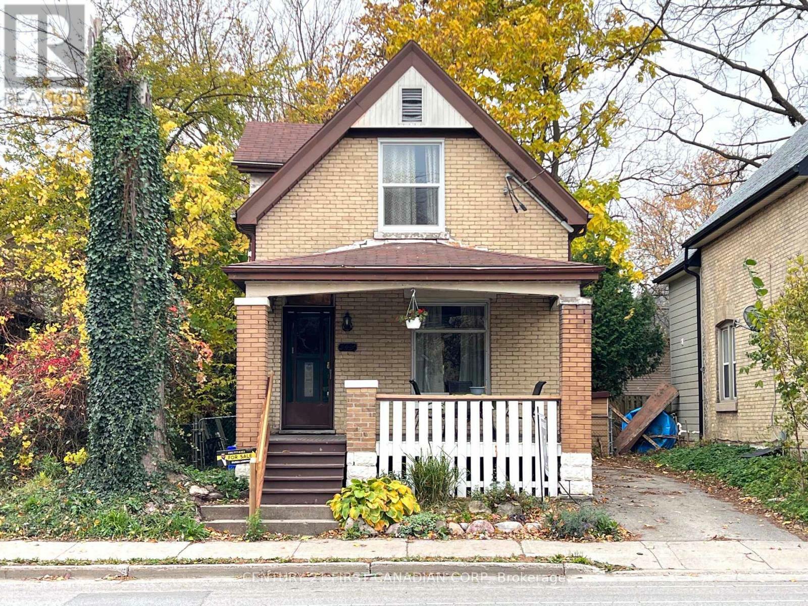 Property Photo:  549 Quebec Street  ON N5W 3Y9 