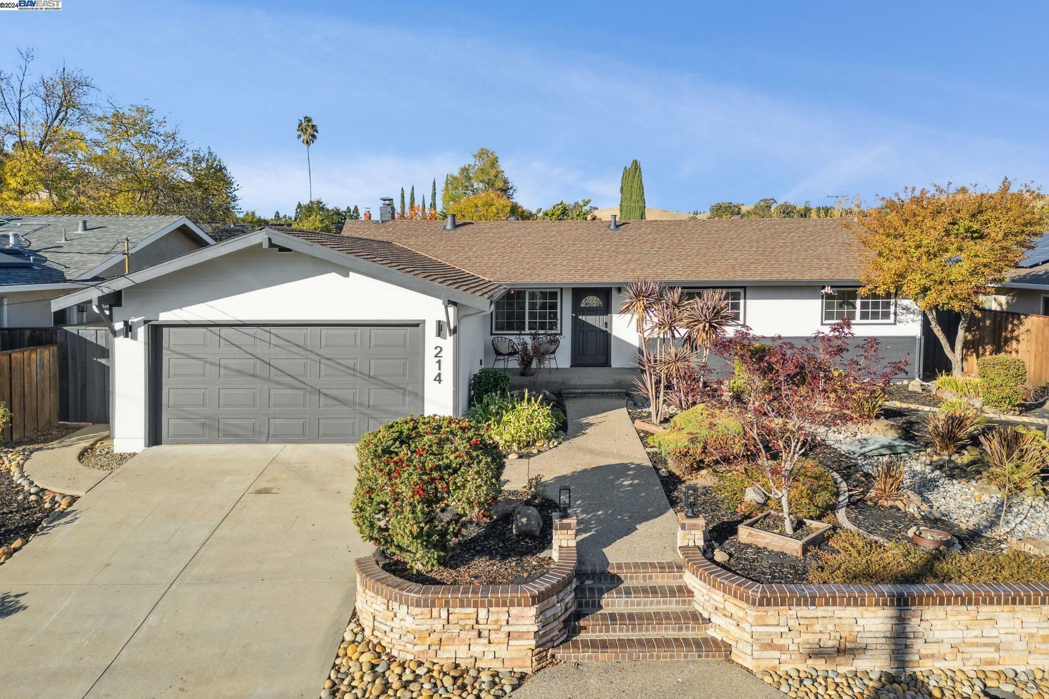 Property Photo:  214 Paula Ct  CA 94553 