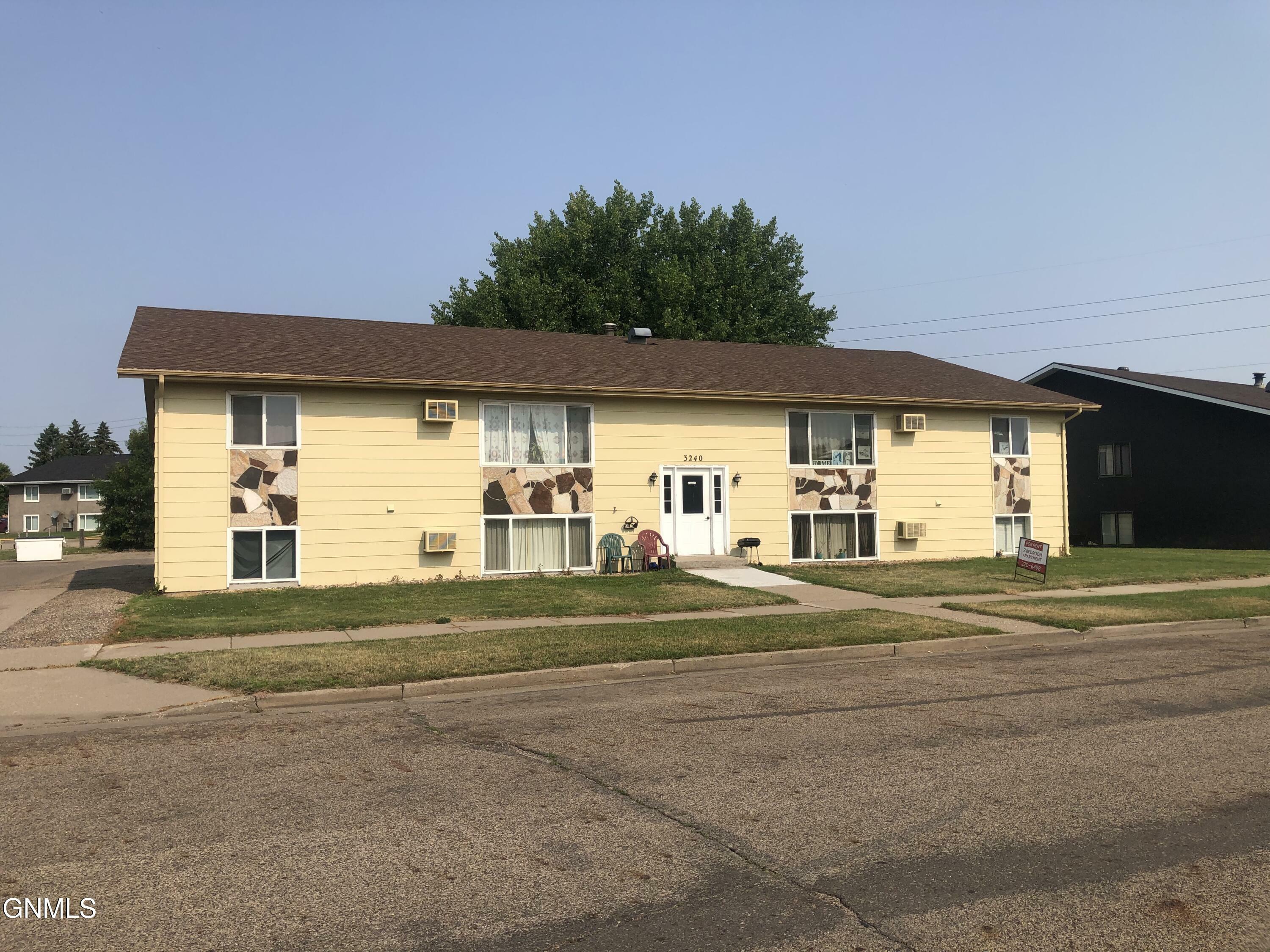 Property Photo:  3240 Thayer Avenue  ND 58501 