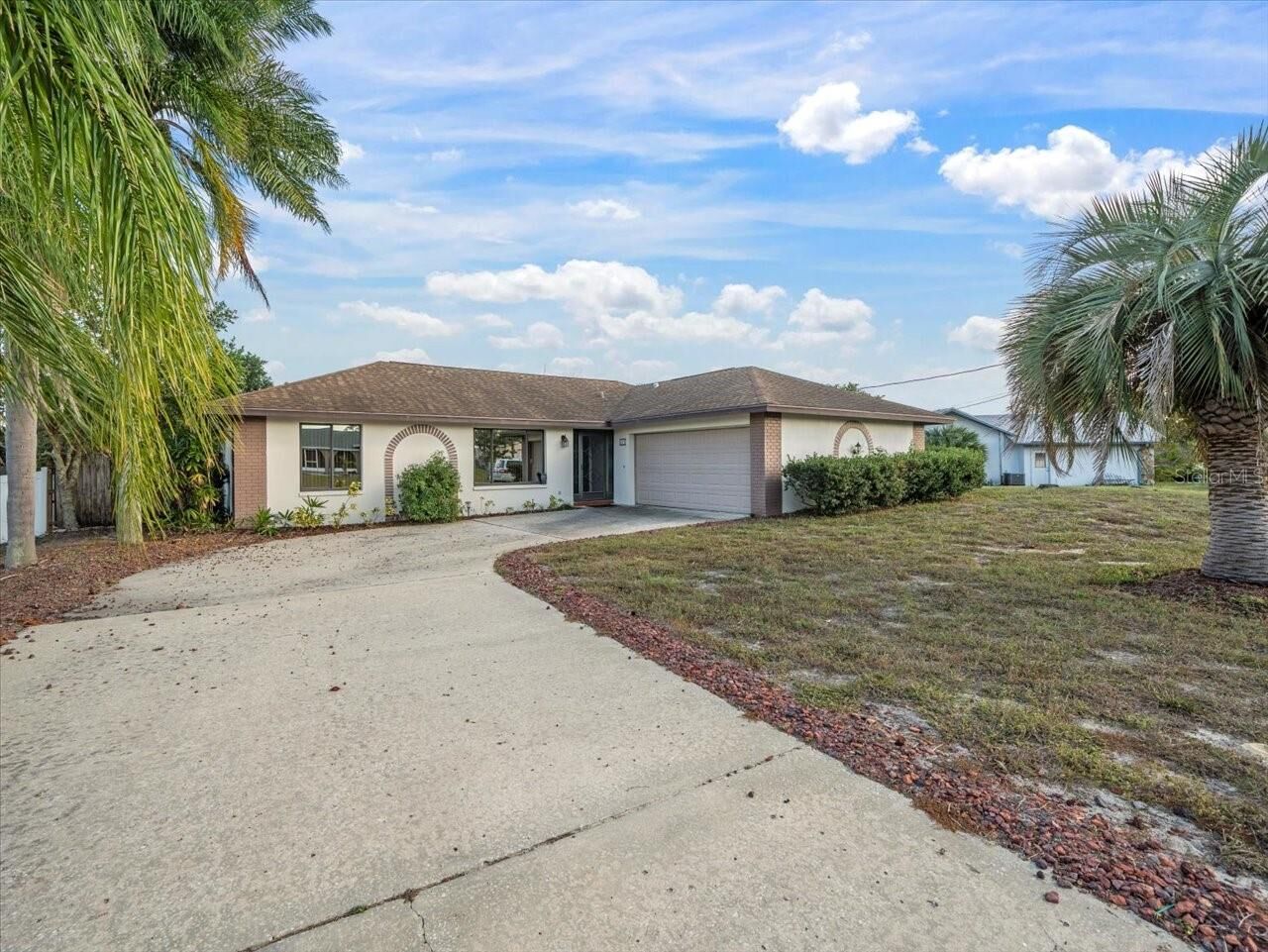 Property Photo:  1472 Trenton Avenue  FL 34606 
