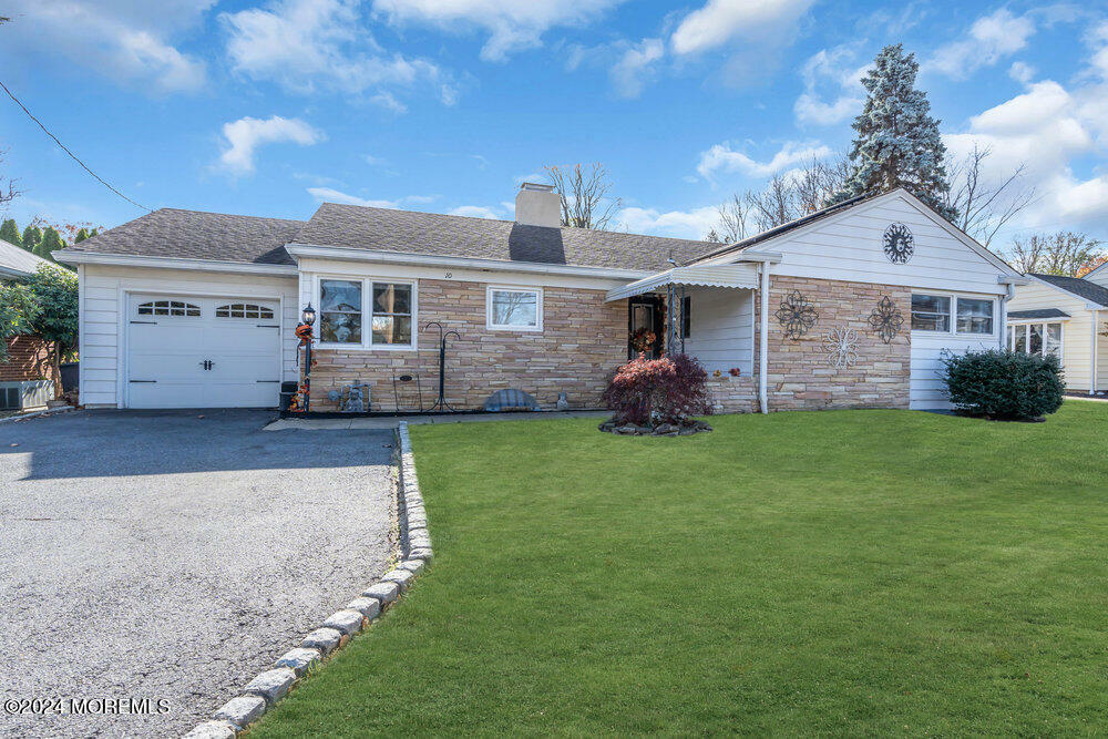 Property Photo:  10 Edgewood Drive  NJ 07728 