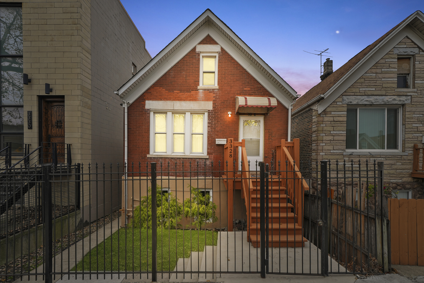 Property Photo:  3328 S Damen Avenue  IL 60608 