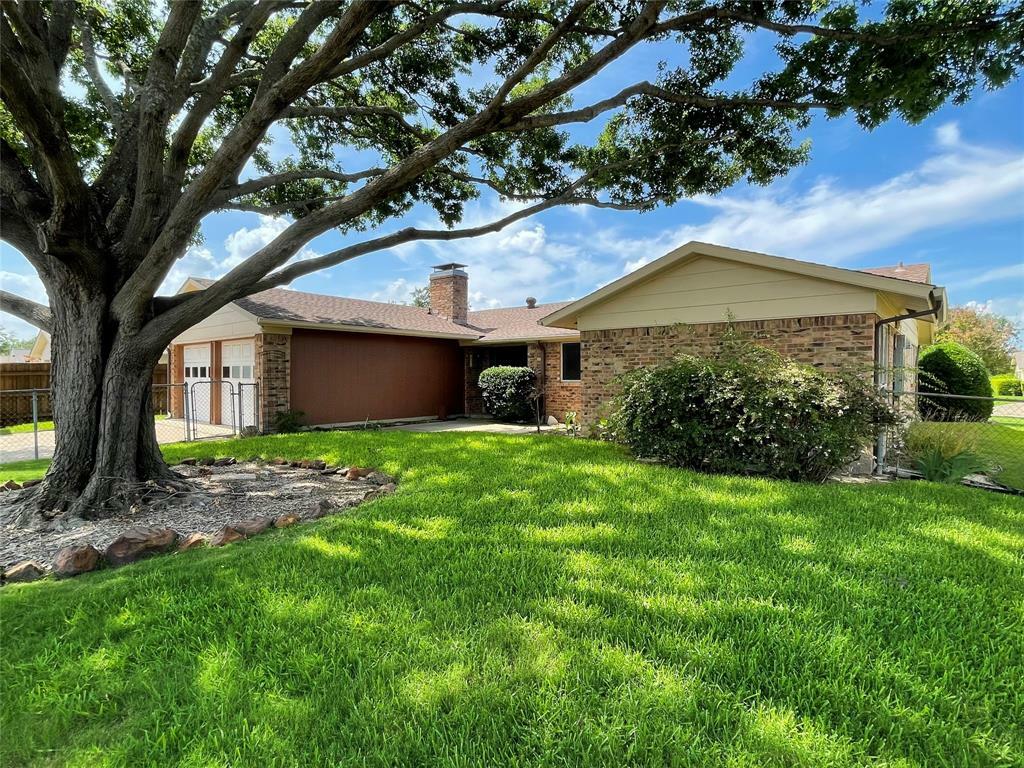 Property Photo:  1320 Dunbarton Drive  TX 75081 