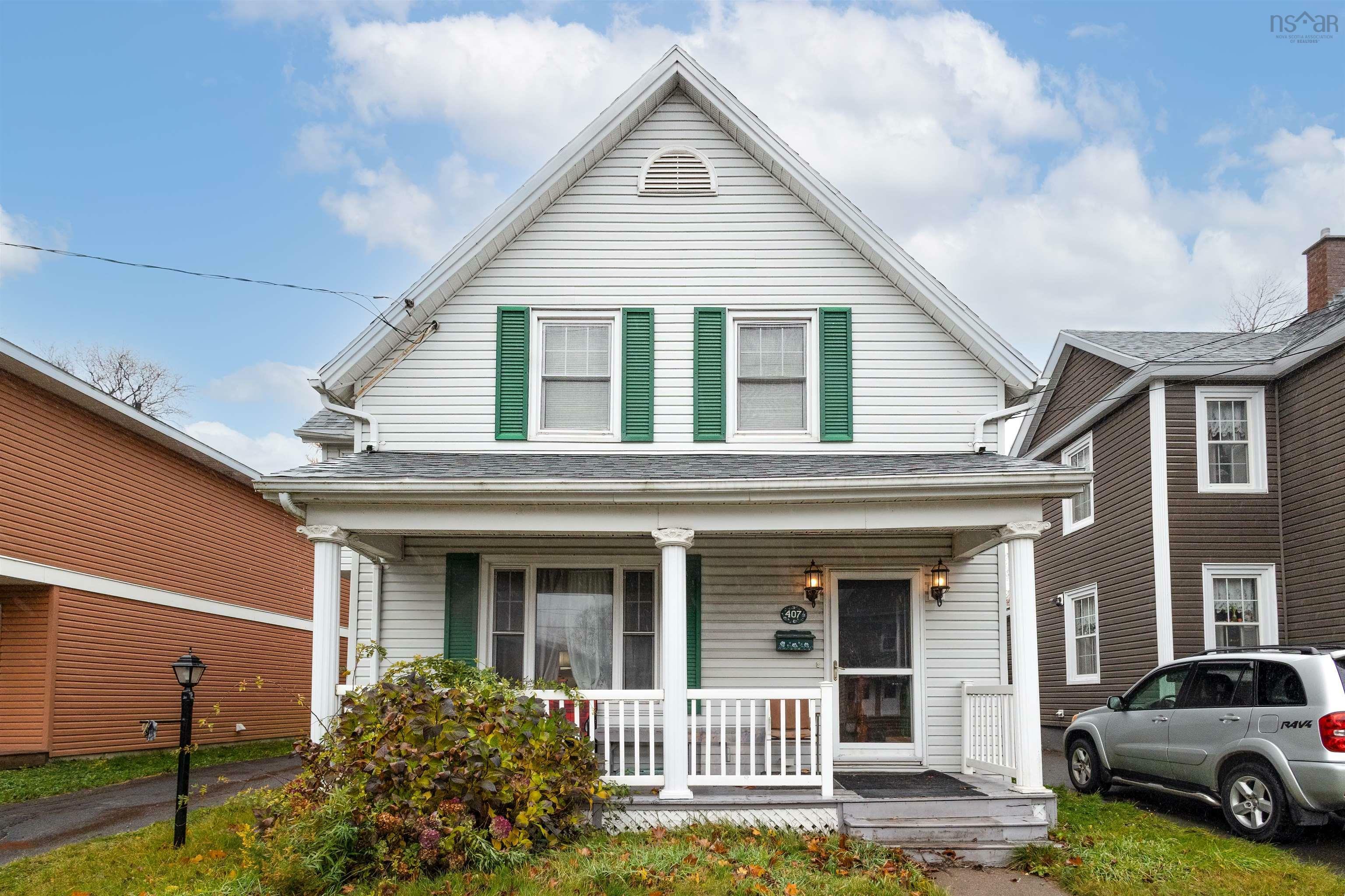 Property Photo:  407 Townsend Street  NS B1P 5G3 