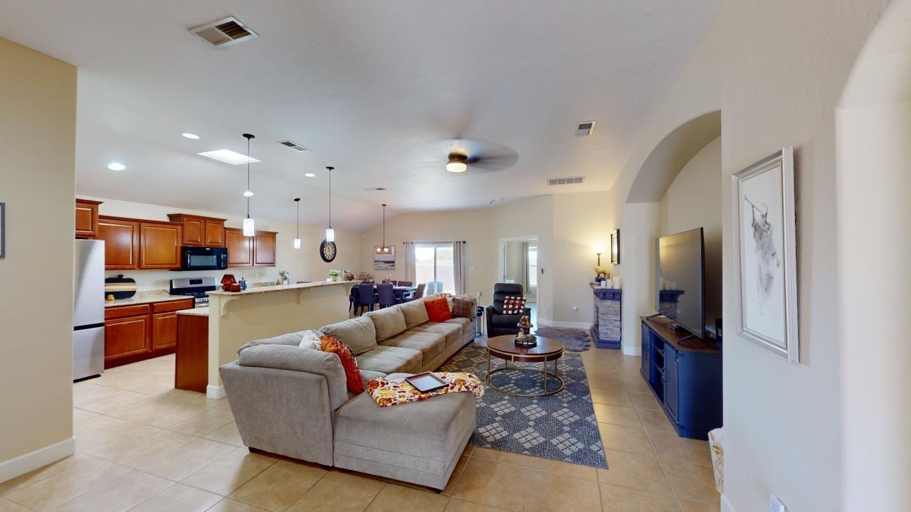 Property Photo:  2411 Wyatt Way  NM 88310 
