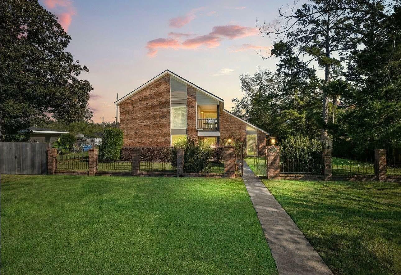 Property Photo: 312 Nolen St LA 70634