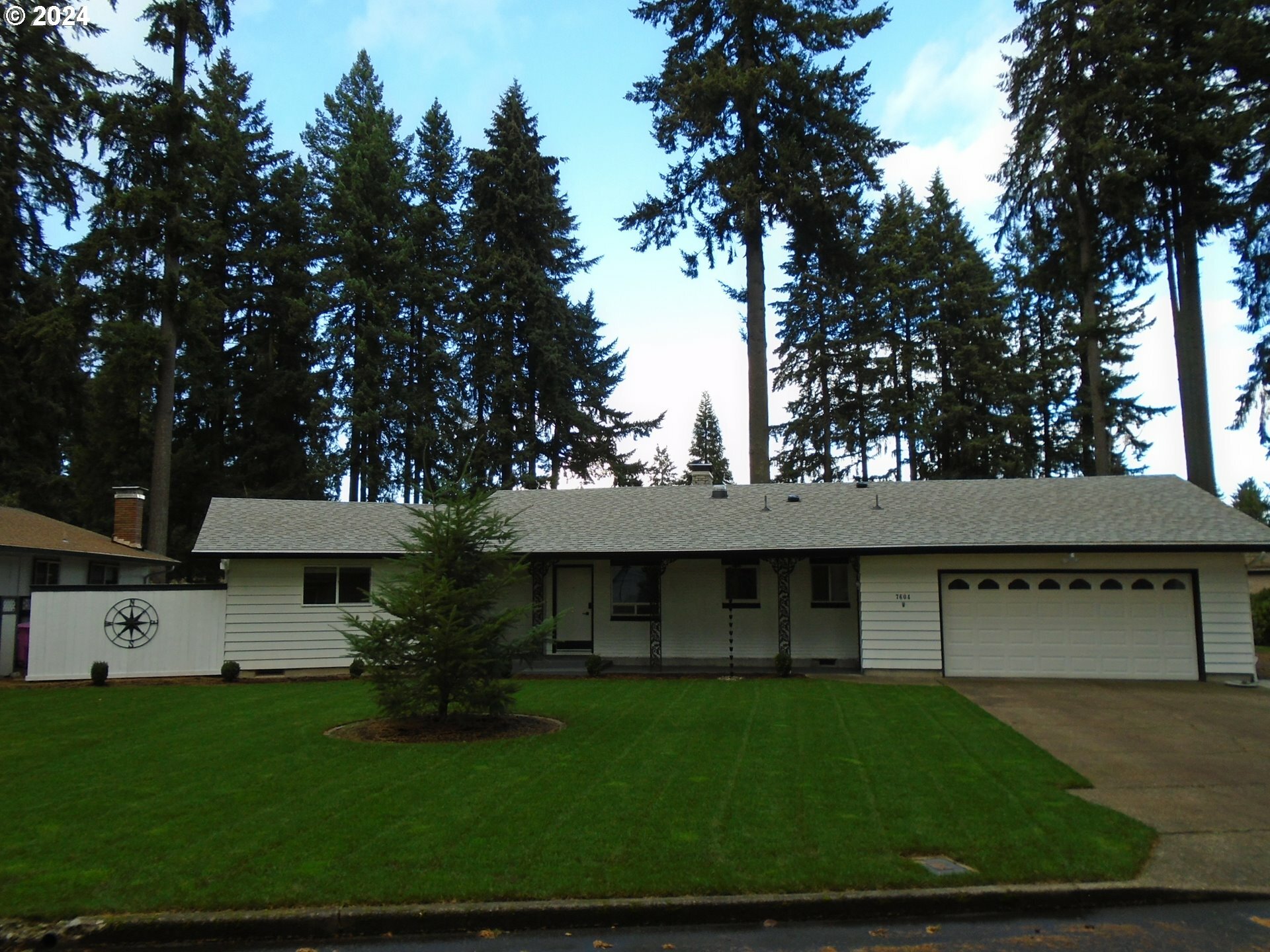 Property Photo:  7604 NE 69th St  WA 98662 