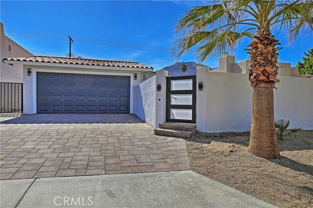 Property Photo:  54345 Avenida Carranza  CA 92253 