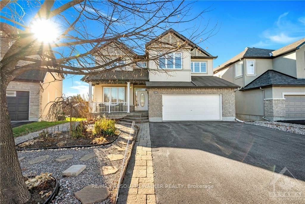 Property Photo:  630 Birchland Cres  ON K2S 0S8 