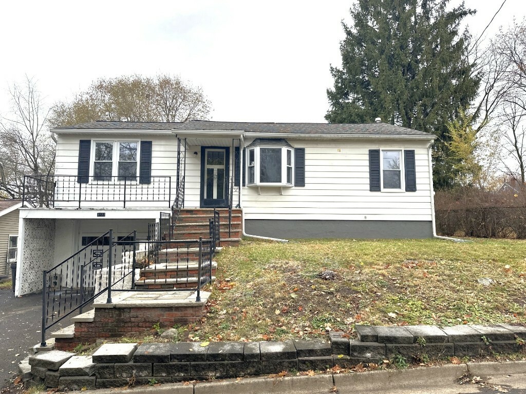 3122 Kensington Road  Endicott NY 13760 photo