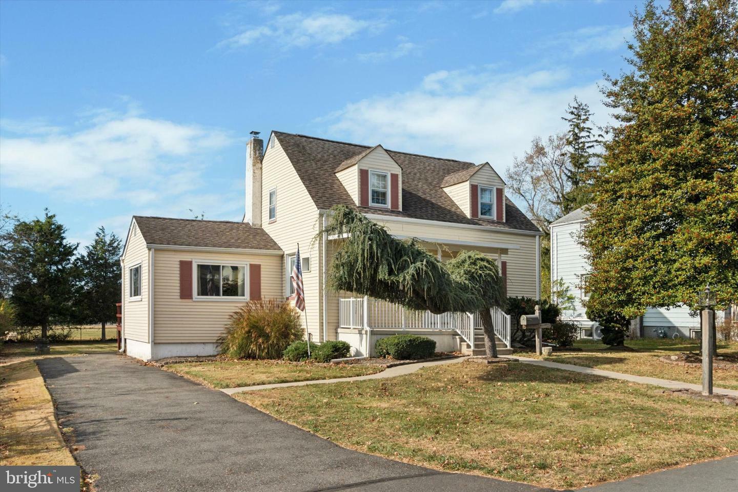 Property Photo:  535 Lafayette Avenue  NJ 08628 