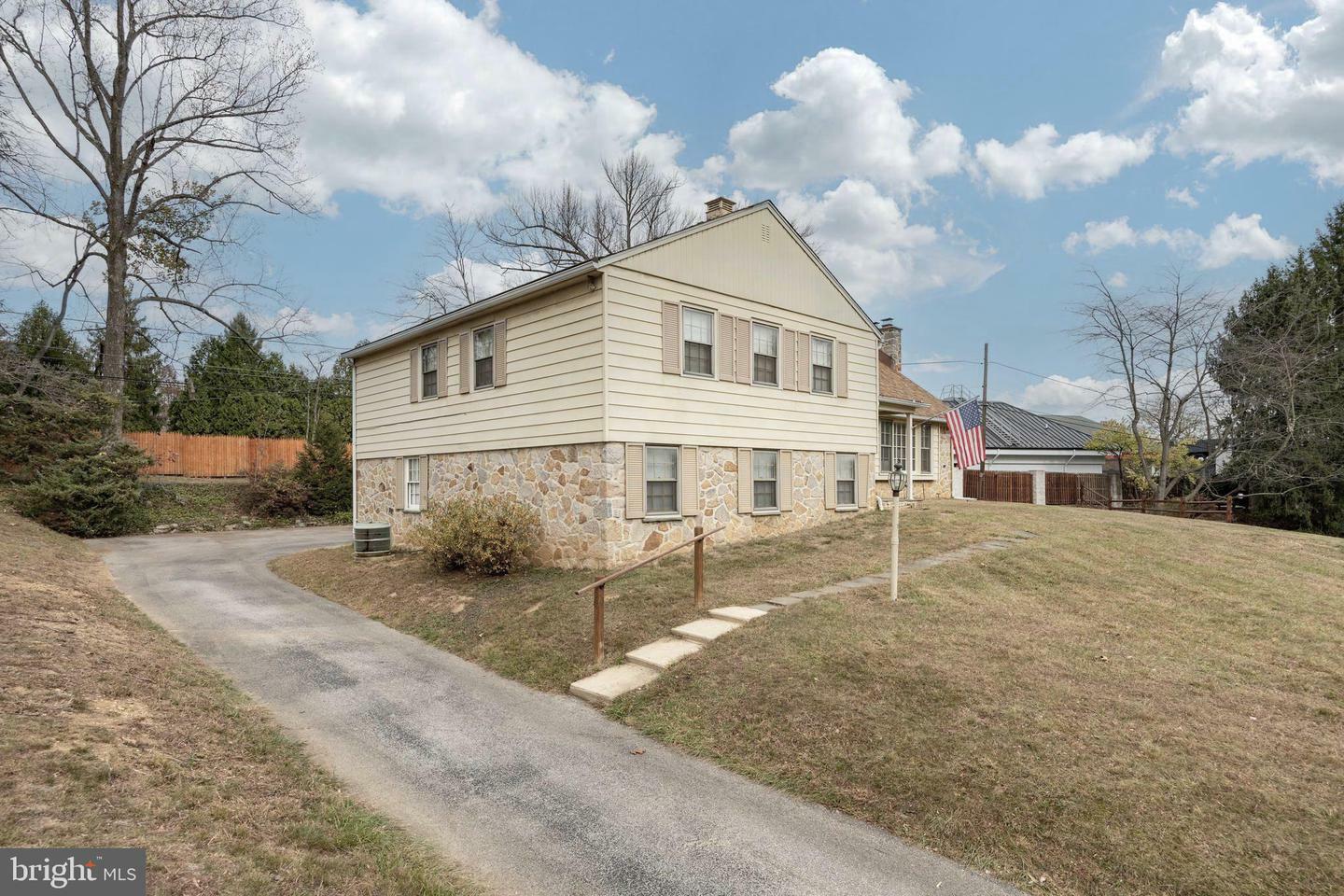 Property Photo:  404 Sylvan Lane  PA 19333 