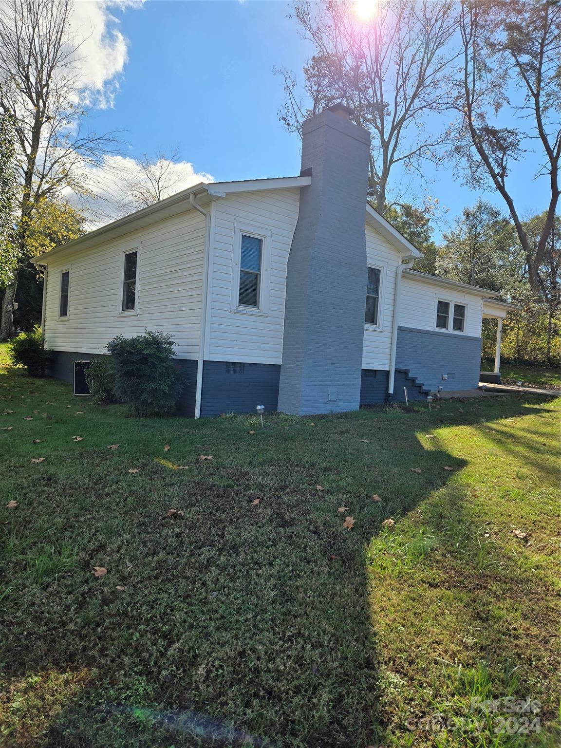 Property Photo:  433 S Church Street  NC 28043 