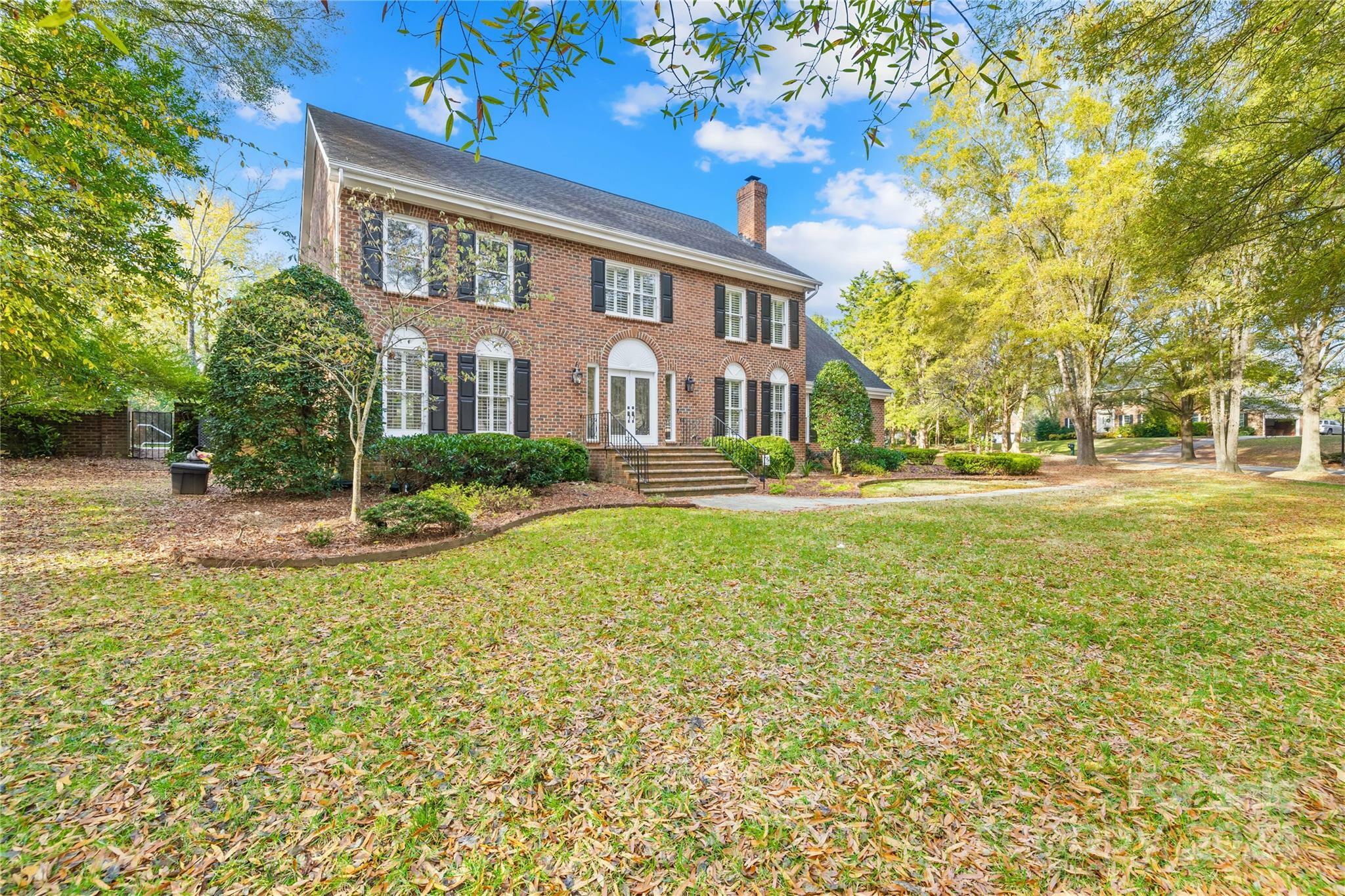 4033 Quail View Road  Charlotte NC 28226 photo