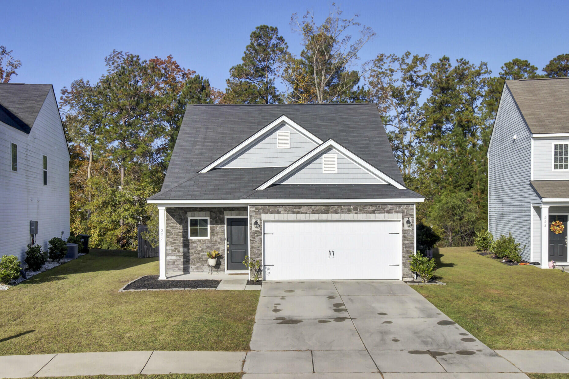 230 Daniels Creek Circle  Goose Creek SC 29445 photo