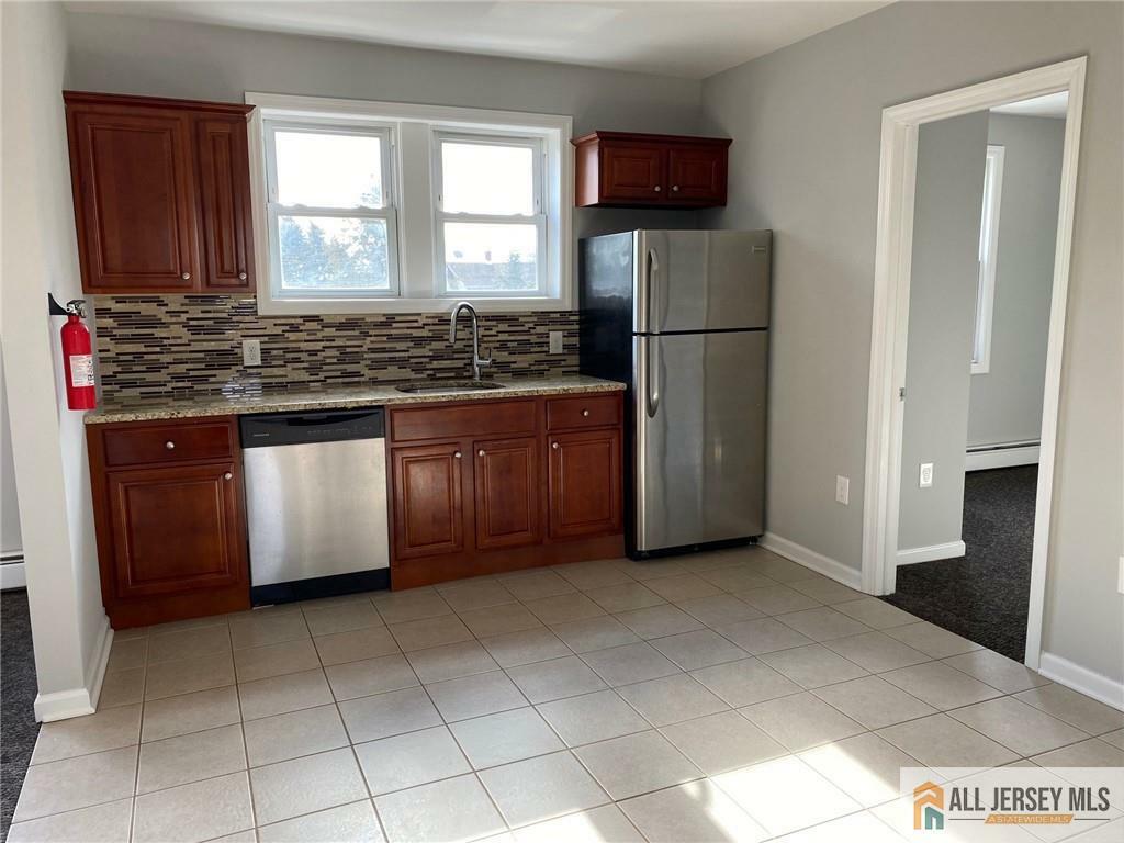 Property Photo:  97 Ford Avenue #2  NJ 08863 