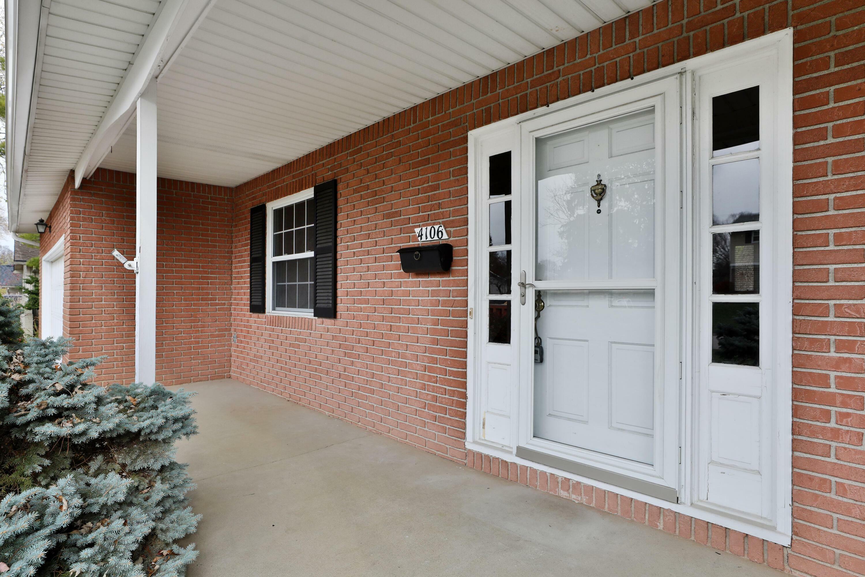 Property Photo:  4106 Ruxton Lane  OH 43220 