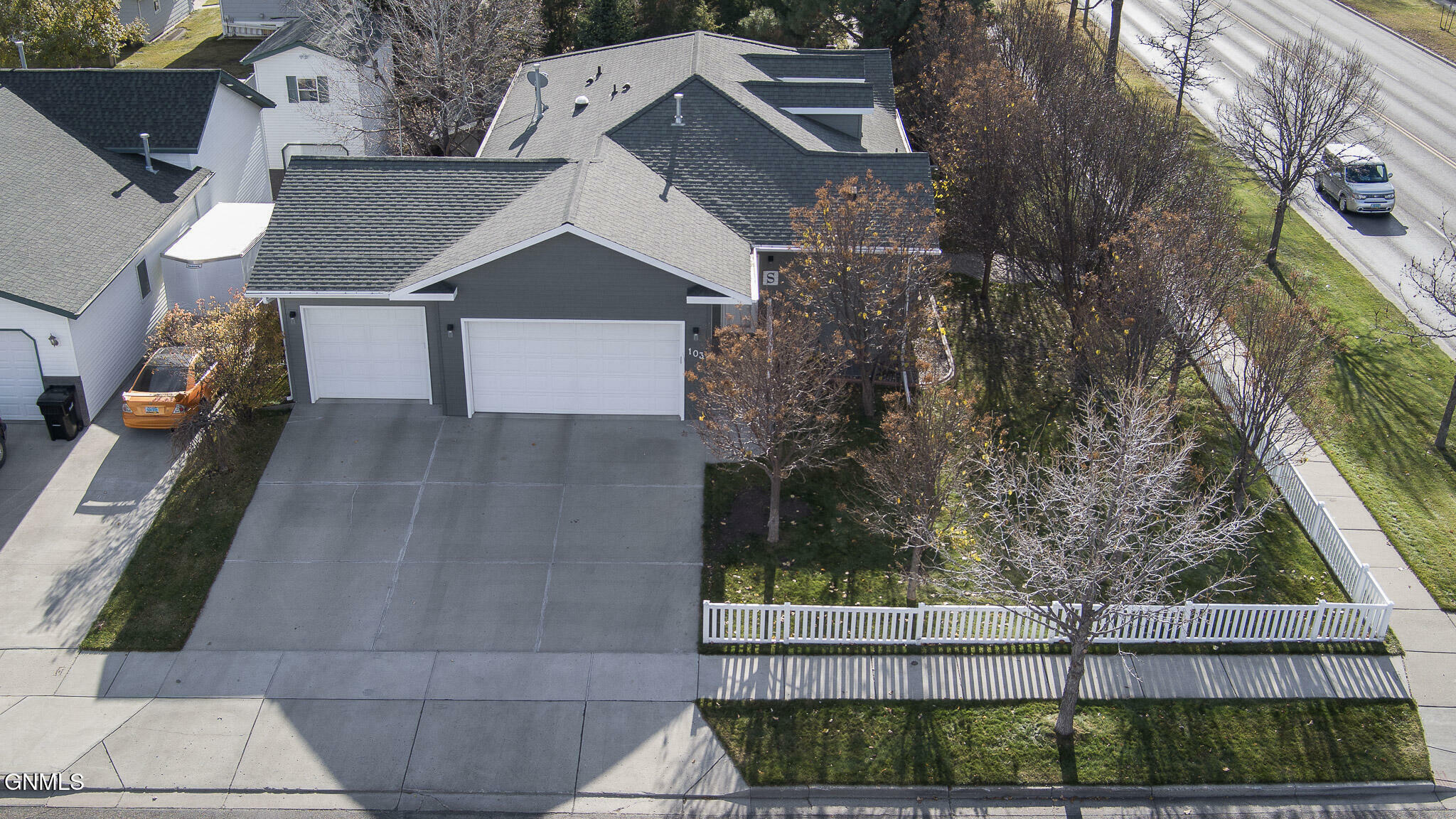 Property Photo:  103 E Edmonton Drive  ND 58503 