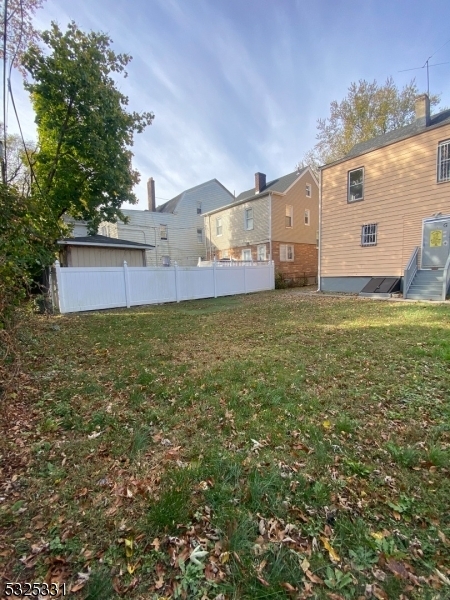 Property Photo:  876 S 17th St  NJ 07108 