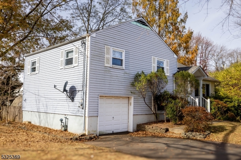 Property Photo:  13 Irving Ave  NJ 08840 