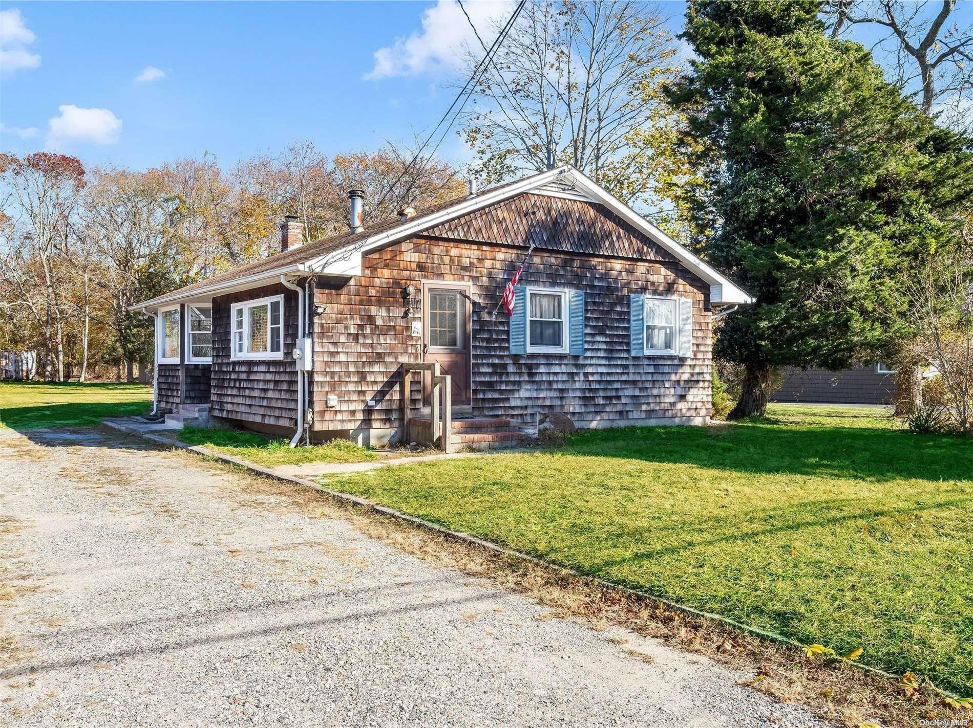 17 Central Avenue  East Quogue NY 11942 photo