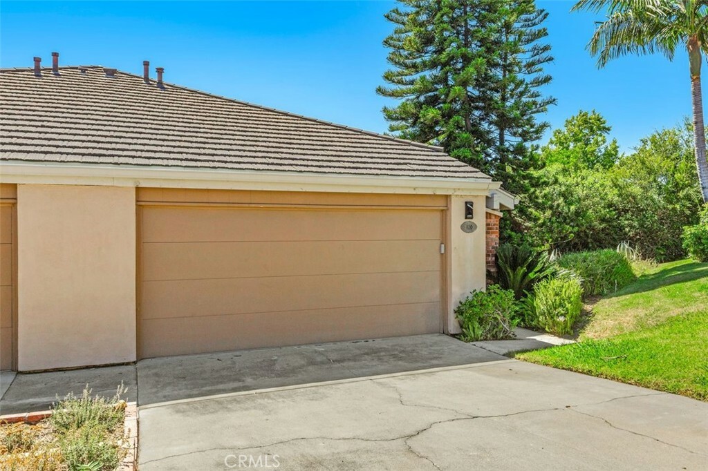 Property Photo:  820 W Glenwood Terrace  CA 92832 