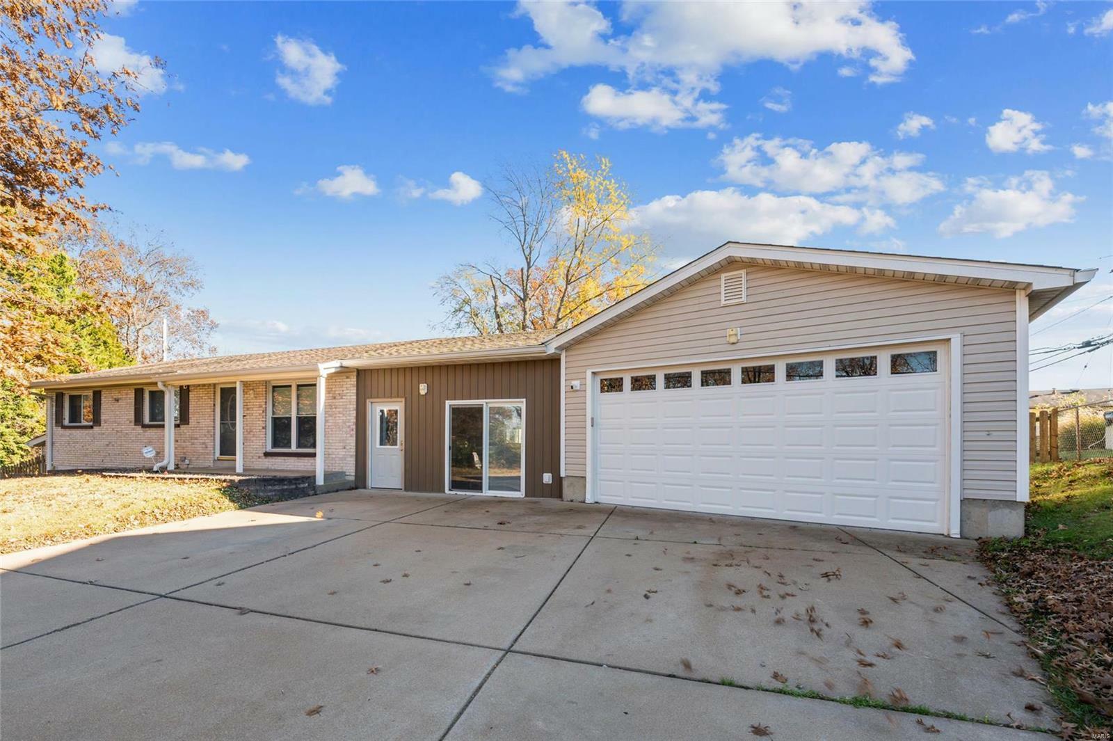 Property Photo:  2308 Valley Park Rd  MO 63026 