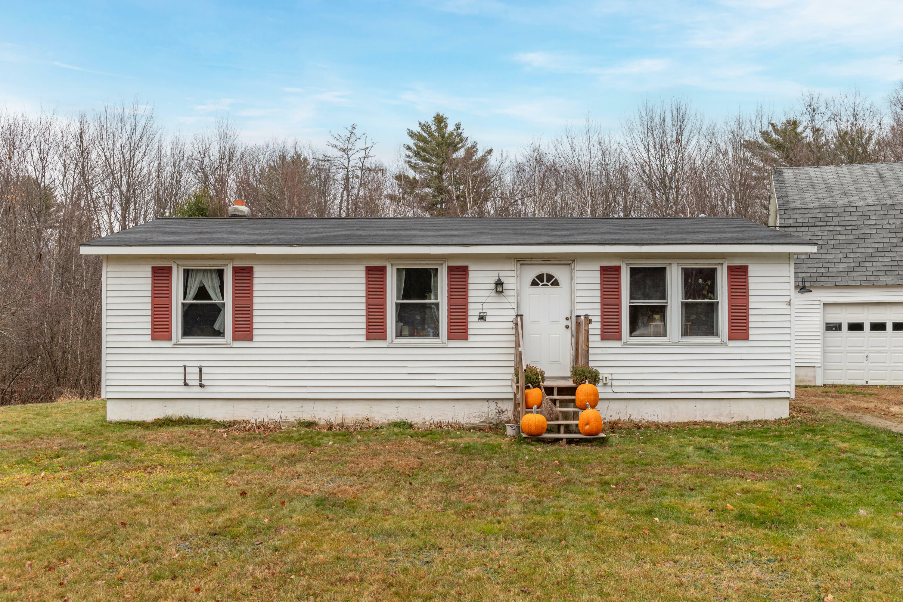 Property Photo:  564 Edinburg Road  ME 04448 