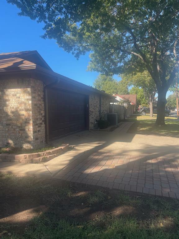 Property Photo:  7113 Bermuda Court  TX 76180 