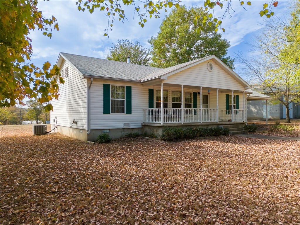 Property Photo:  389 County Road 214  AR 72631 