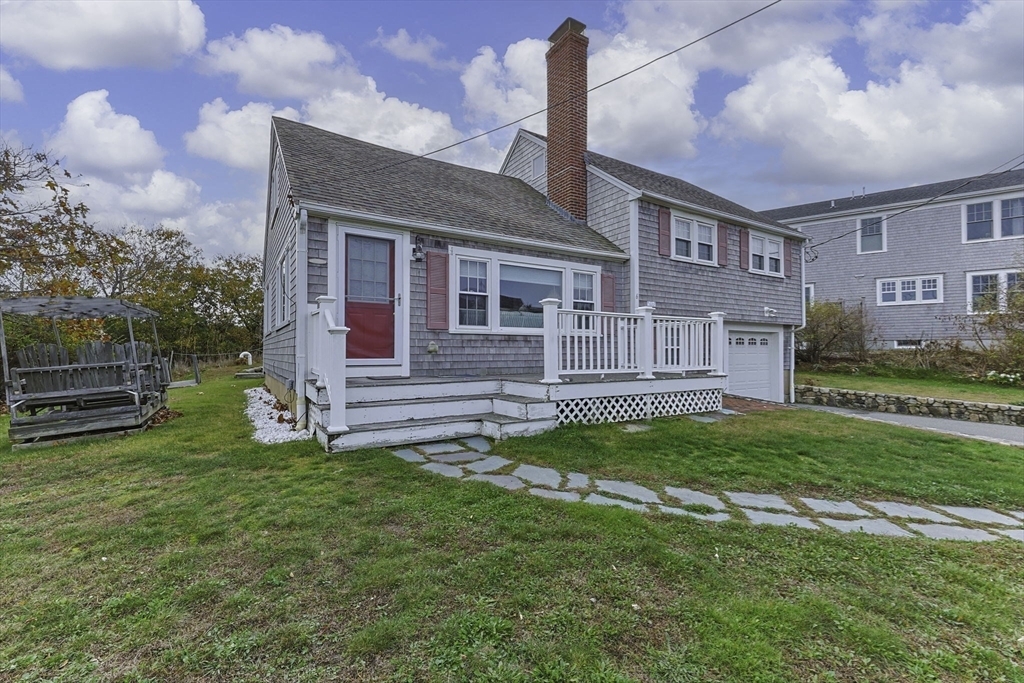 Property Photo:  6 Beachway West  MA 02537 