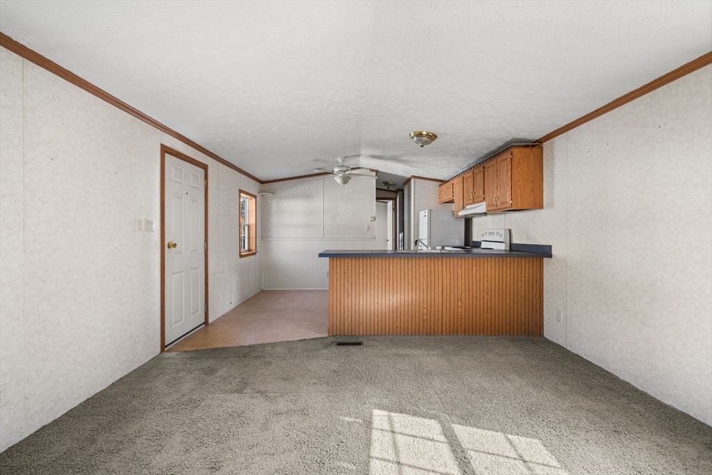 Property Photo: 751 Washington St 38 MA 01501
