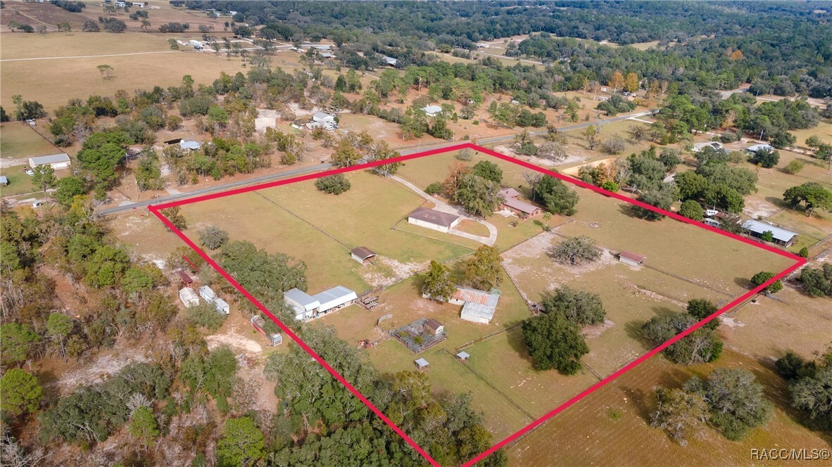 Property Photo: 4540 W Woodlawn Street FL 34433