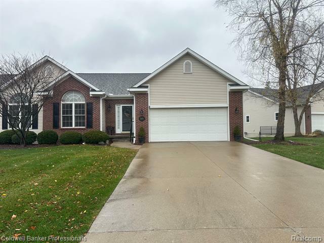 3175 Ivy Lane  Grand Blanc Twp MI 48439 photo