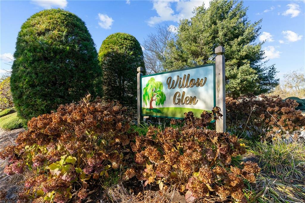 1 Willow Glen Circle 82  Warwick RI 02889 photo