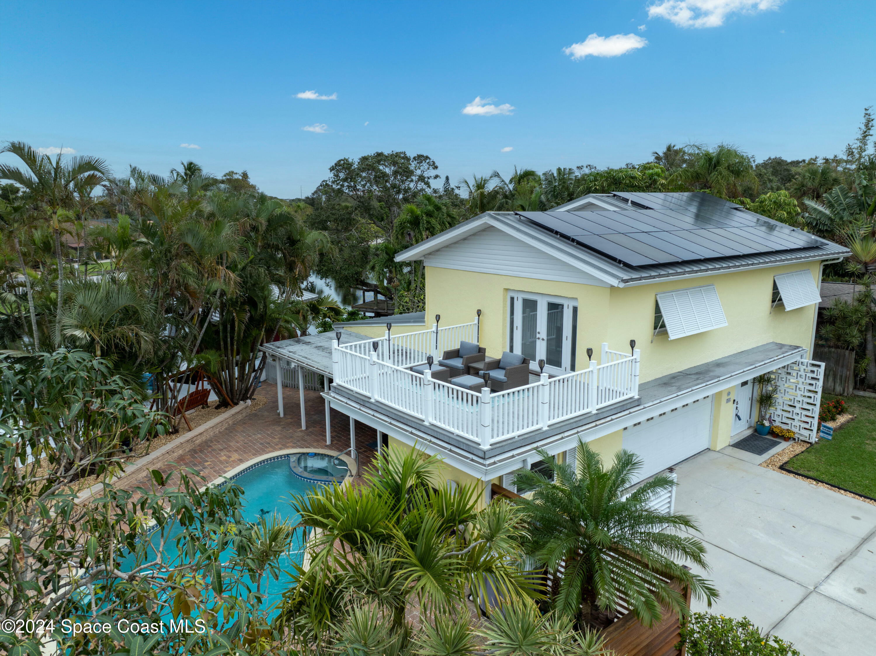 Property Photo:  491 Indian Creek Drive  FL 32931 