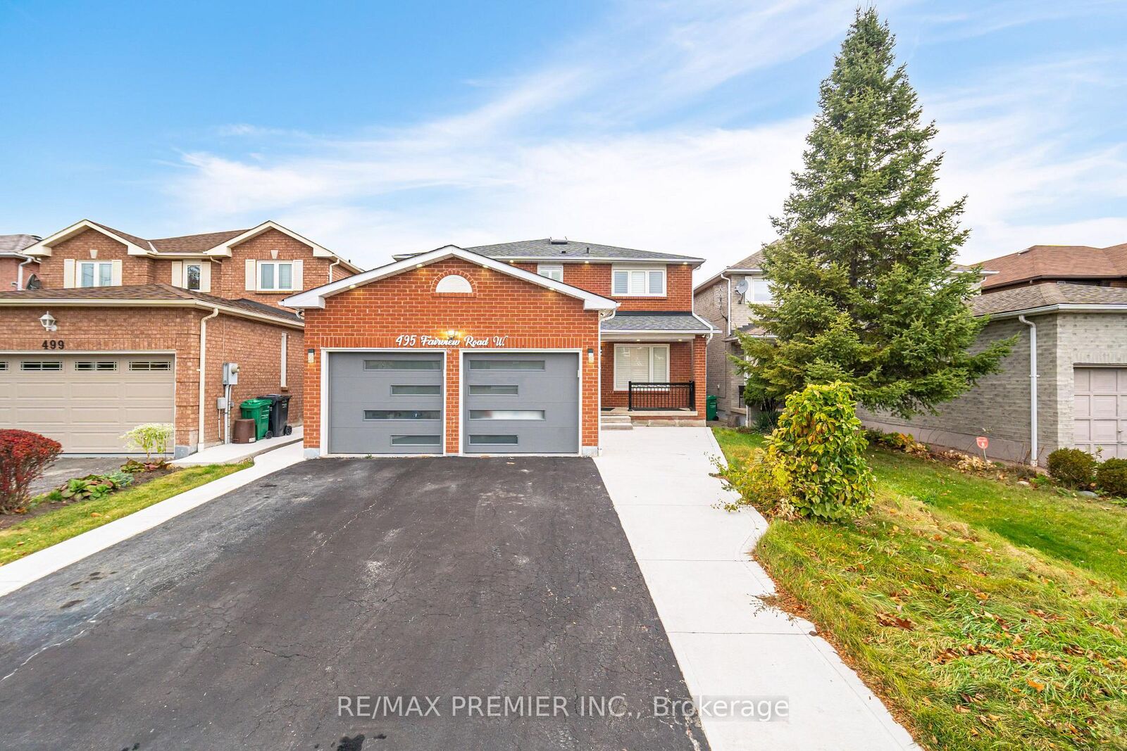 Property Photo: 495 Fairview Road W ON L5B 3W7