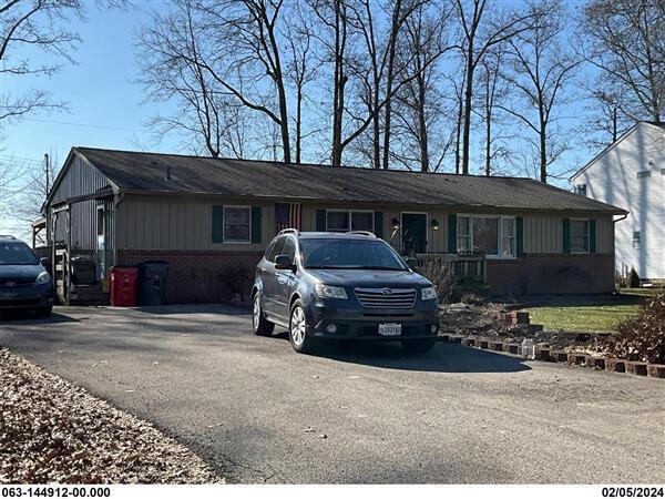 Property Photo: 101 Charward SW Road OH 43068