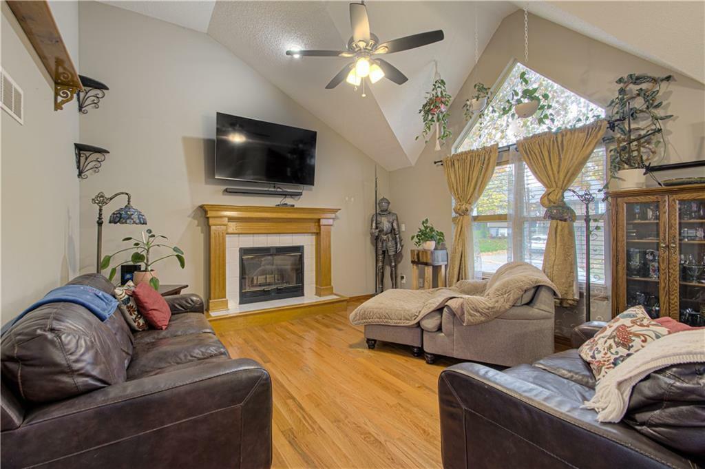 Property Photo:  3600 NW Hidden Pointe Drive  MO 64015 