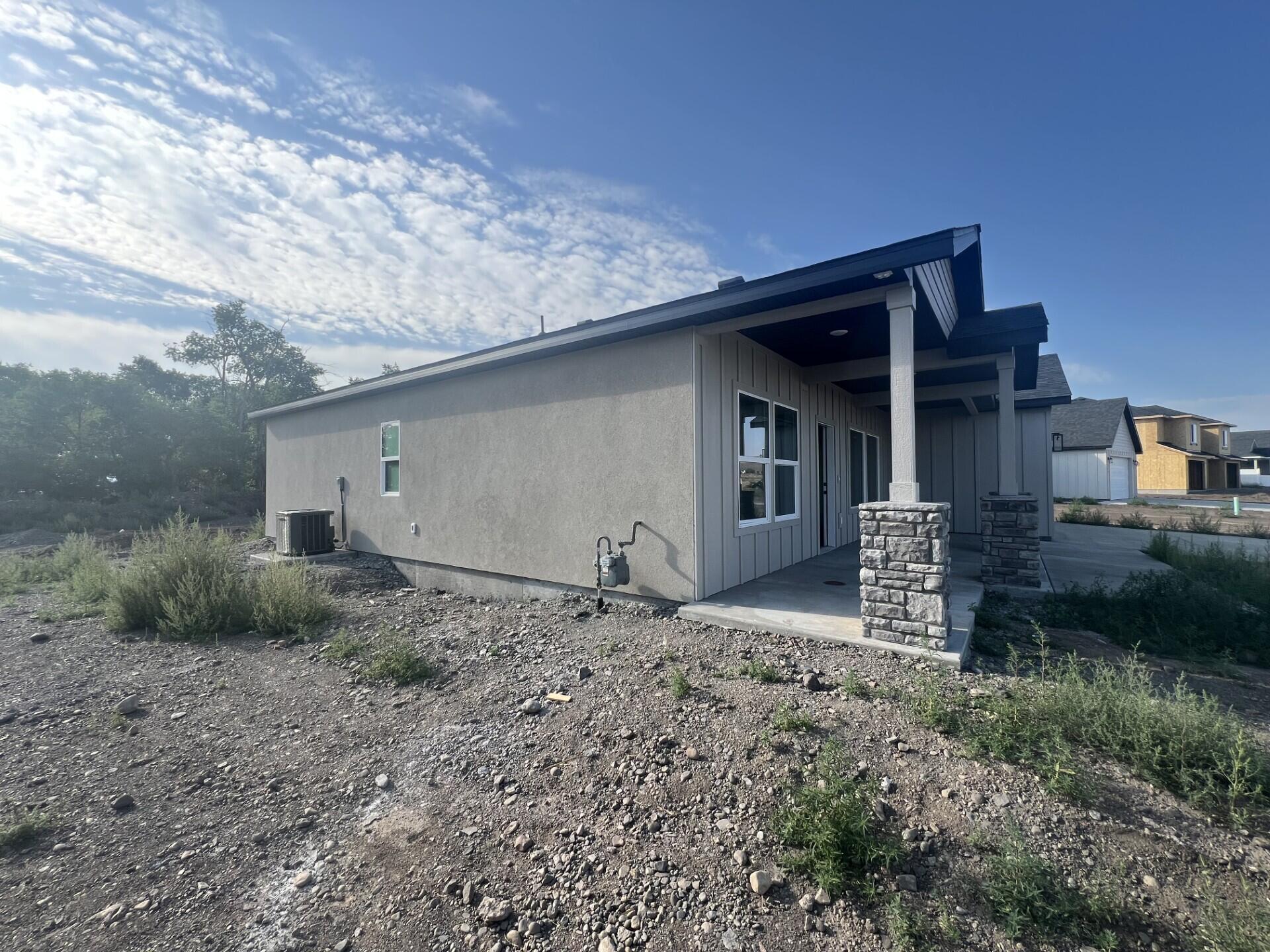 Property Photo: 658 N Kaycie Ln UT 84759