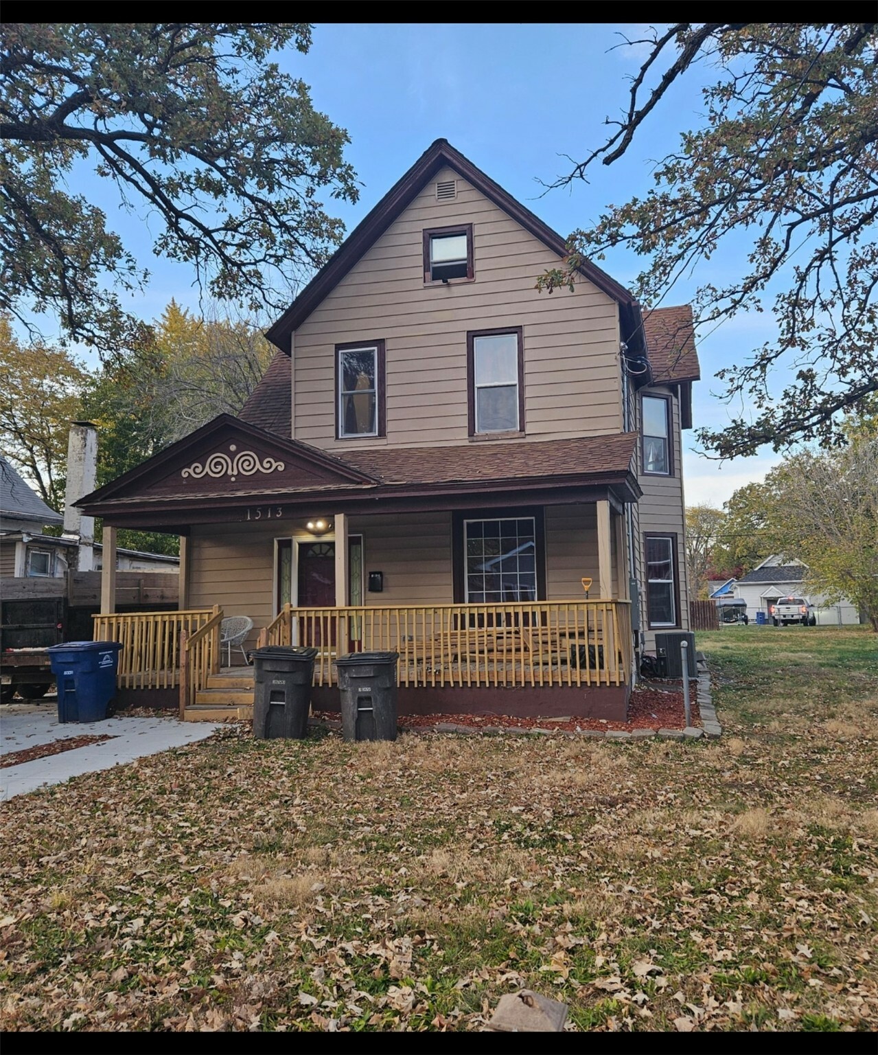 Property Photo:  1513 Washington Avenue  IA 50314 