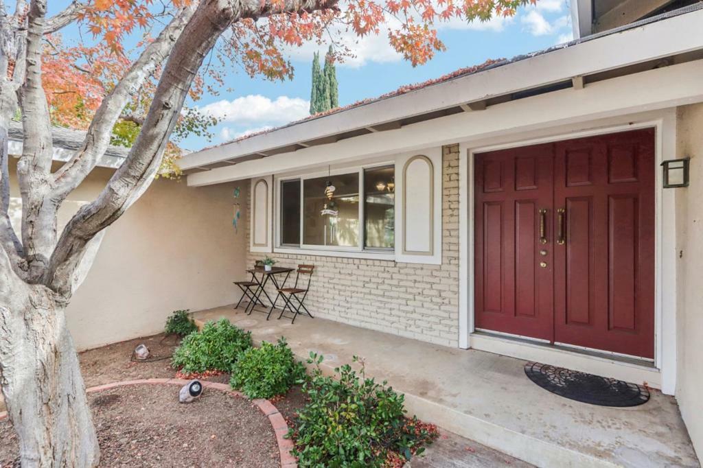 Property Photo:  6686 Mount Holly Drive  CA 95120 