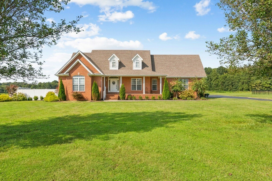 Property Photo:  230 Michael Cir  TN 37083 