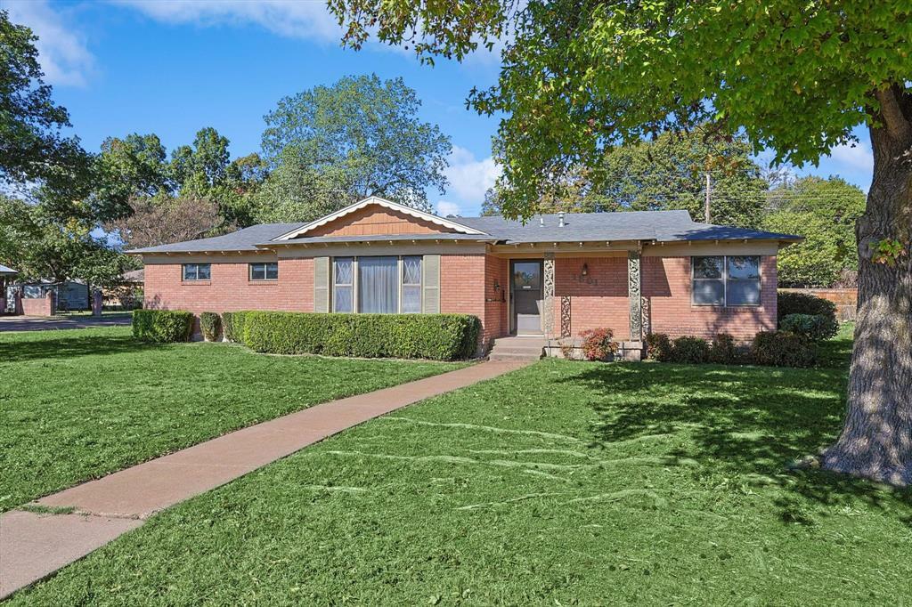 Property Photo:  1801 Ferris Avenue  TX 75165 